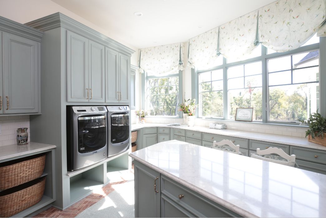 Rhonda Staley IIDA Iowa City New Classic laundry room